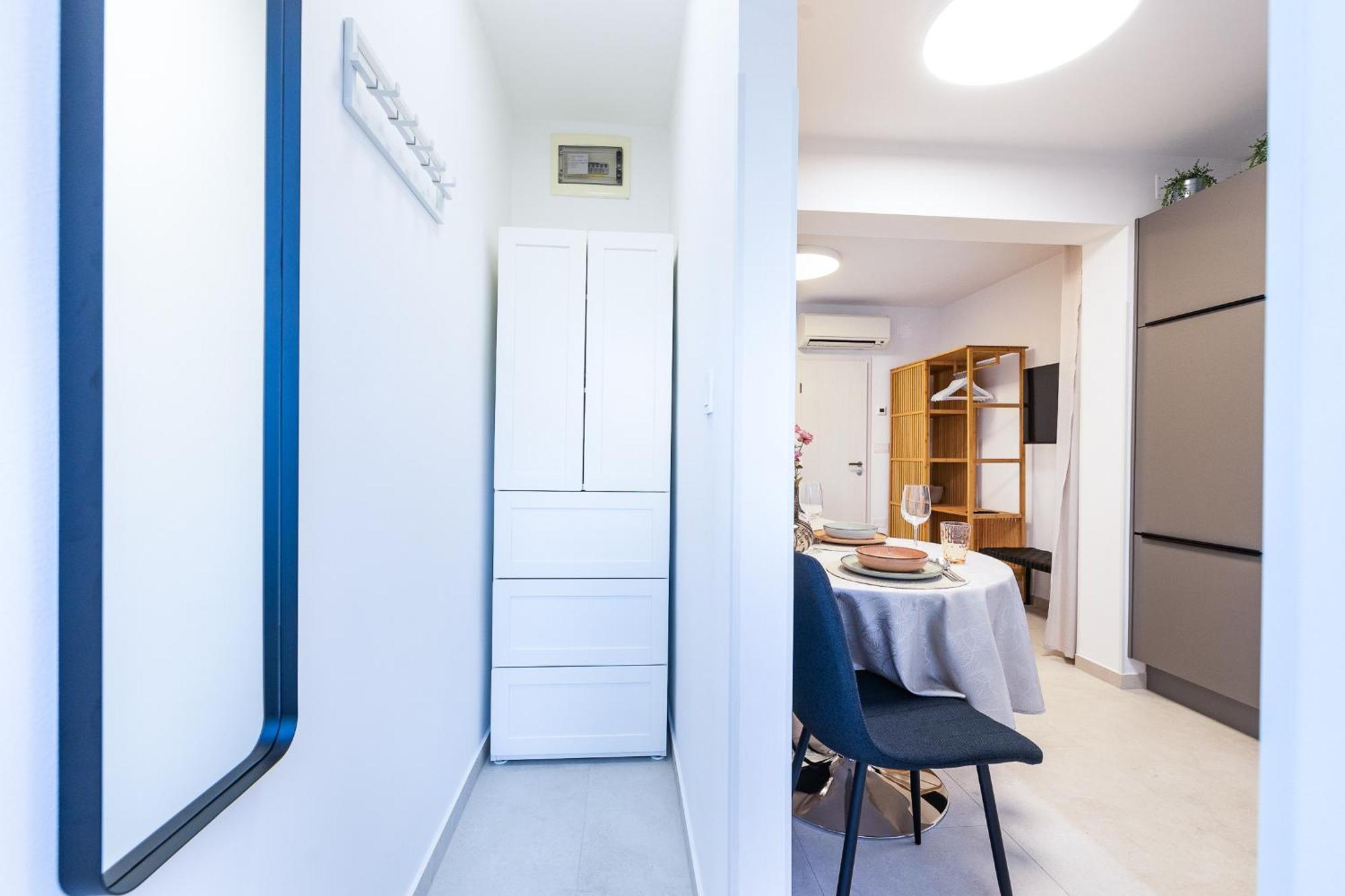 Isolana Apartment Izola Exterior foto
